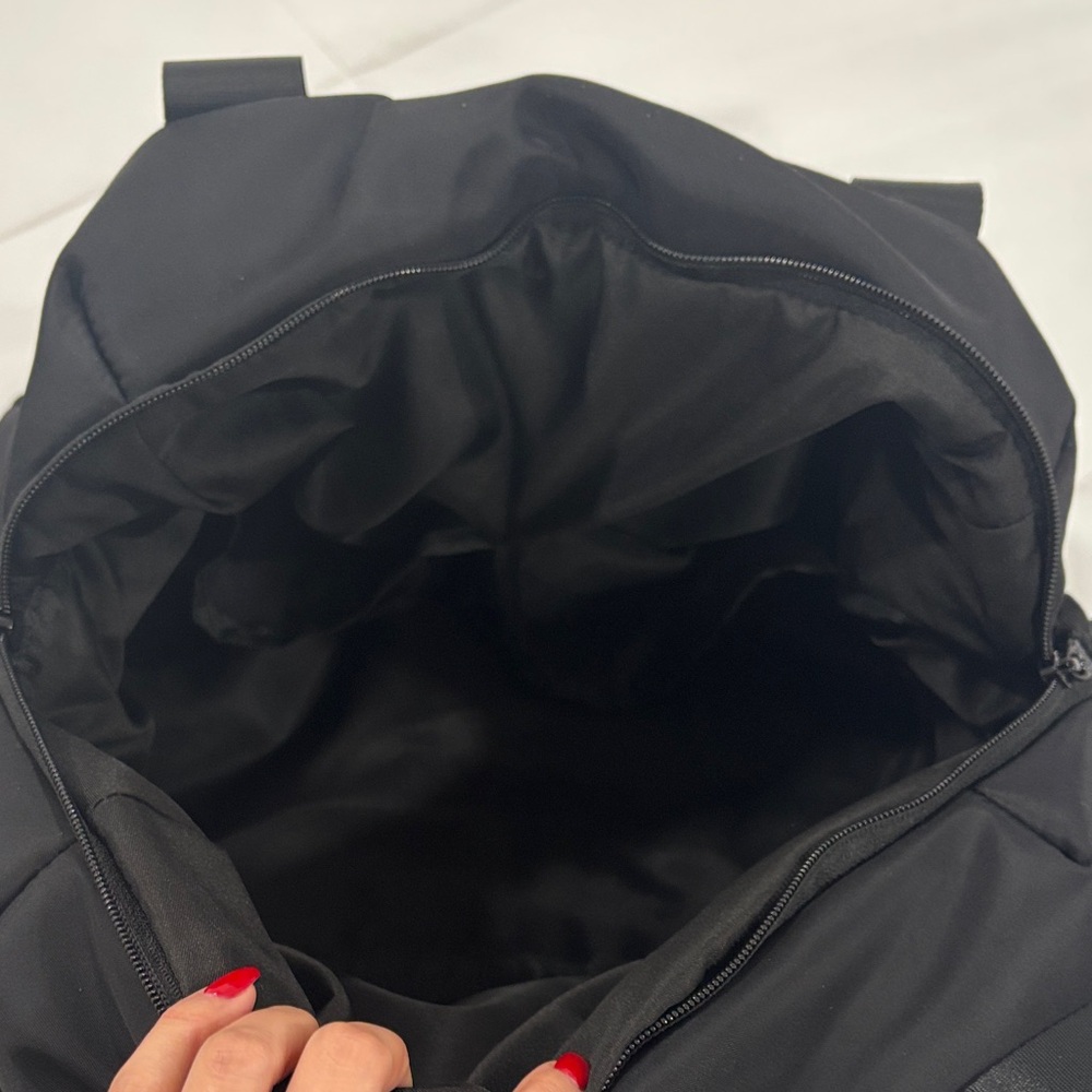 Black Gym shark bag - Picture 3 of 5
